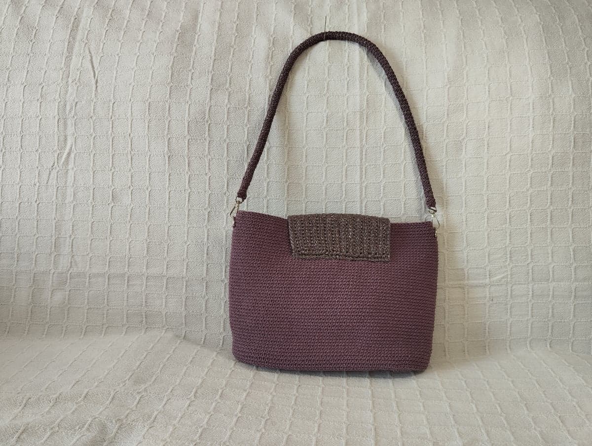 Supra İpli Metalik Kapaklı Cepli Astarlı Çanta (33x22 cm) - Görsel 2